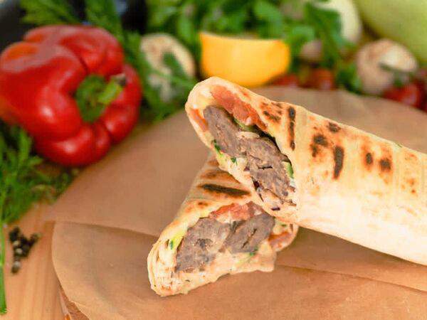 Зур Кафе - Кебаб в лаваше на углях