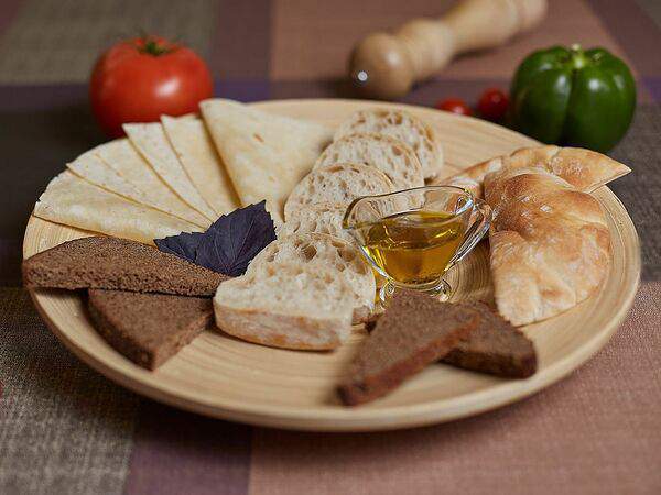 Food Tasty Cafe - Хлебная тарелка