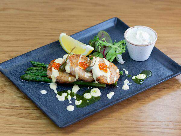 Bonjour Éléphant - Домашние котлетки из лосося на спарже