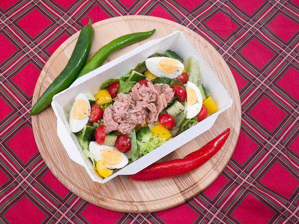 Tabasco - Салат с тунцом