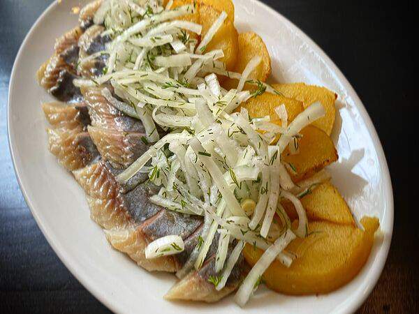 Вкусно здесь! - Селедочка под водочку