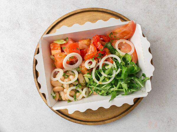 Веган великан - Салат с фасолью и печеным перцем