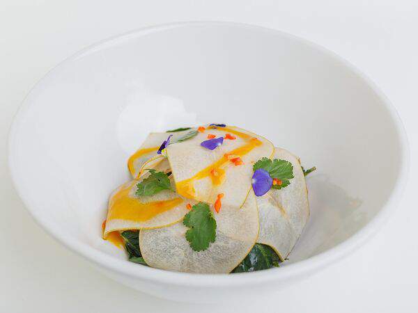 Глупый француз - Тигровая креветка с грушей и соусом из манго