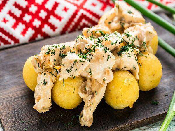 Суши хата - Клецки с куриной мачанкой