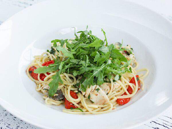 Традиции вкуса - Спагетти с сибасом и рукколой