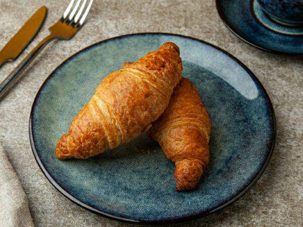 Nova Coffee - Круассан с сыром и ветчиной