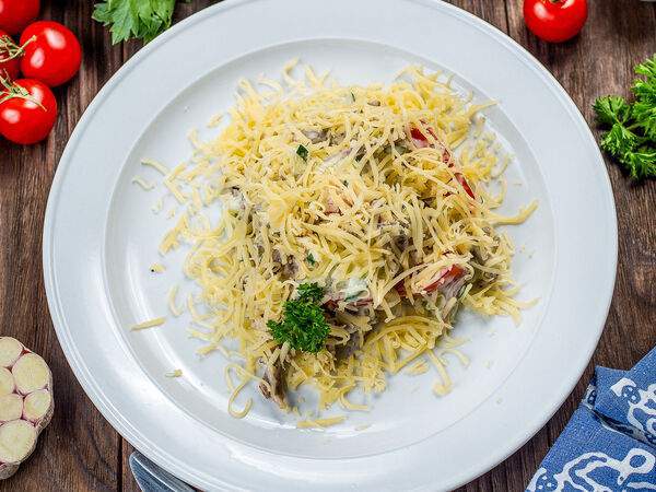 Хинкали & Хачапури - Салат Красавица