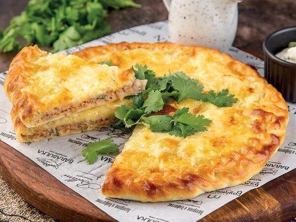 Бумбараш - Хачапури с тремя видами мяса и грузинскими сырами