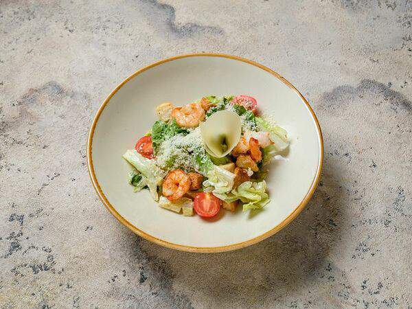 Роберто - Салат Цезарь с тигровыми креветками