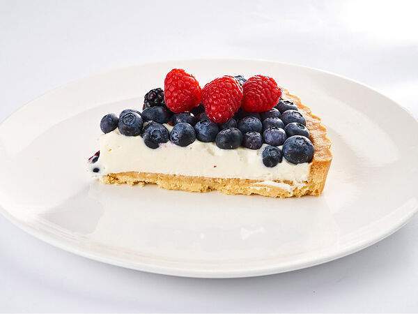 Udcкафе Upside Down Cake - Ягодный тарт (порция)