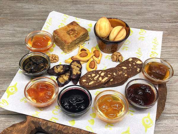 Грузинское кафе Ван Гоги - Ассорти к чаю