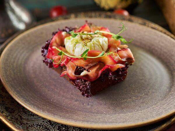 Дикая утка - Пашот с бриошью и лососем