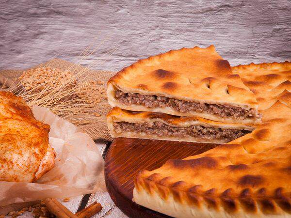 Осетинские пироги и пицца - Пирог с рубленым мясом