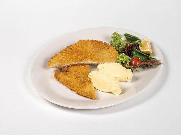 Сеть семейных кафе Kitchen - Куриный шницель с картофельным пюре