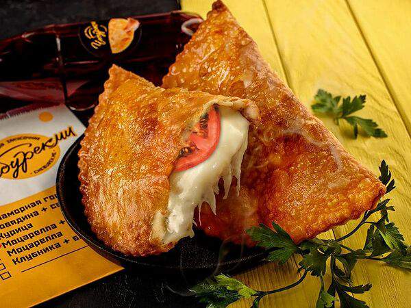 ЧебурекМи - Чебурек Два сыра и помидор