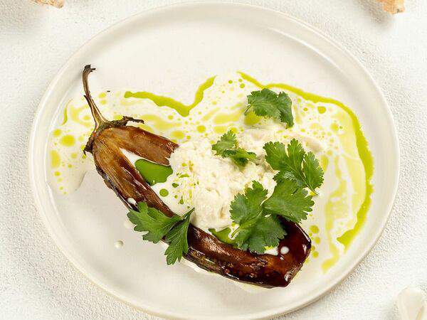 Море рядом - Запеченный баклажан со страчателлой