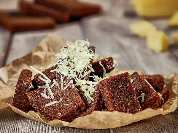 Атмосфера - Чесночные гренки с пармезаном