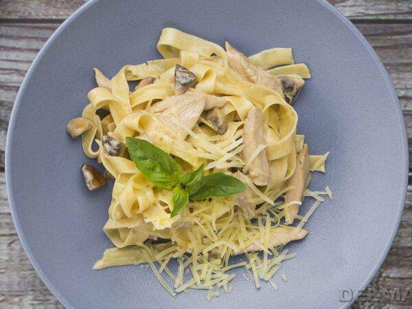 Кофейня №1 - Тальятелле с курицей и грибами