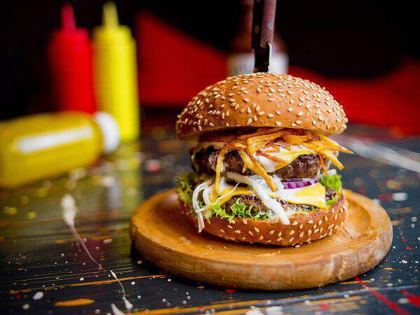 Beefy burgers - Пизанская башня