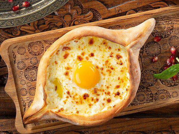 Чайхана Павлин-Мавлин - Хачапури по-аджарски