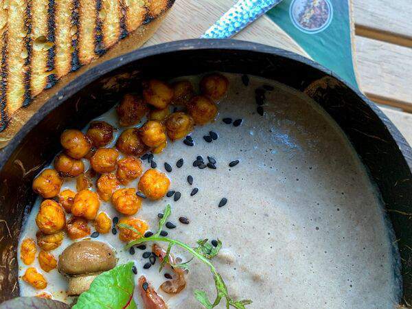 Latte Bar - Суп - крем грибной с нутом