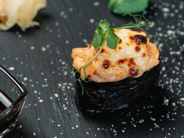 Океаника - Запеченный гункан с лососем