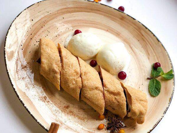 BeerHouse - Штрудель вишневый