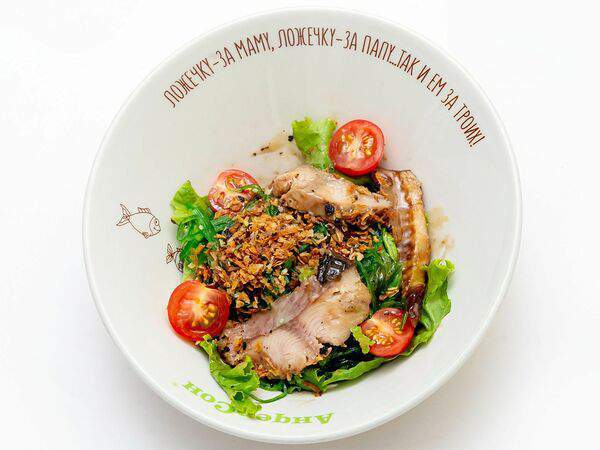 АндерСон - Салат с морским угрем, чукой и зеленым салатом