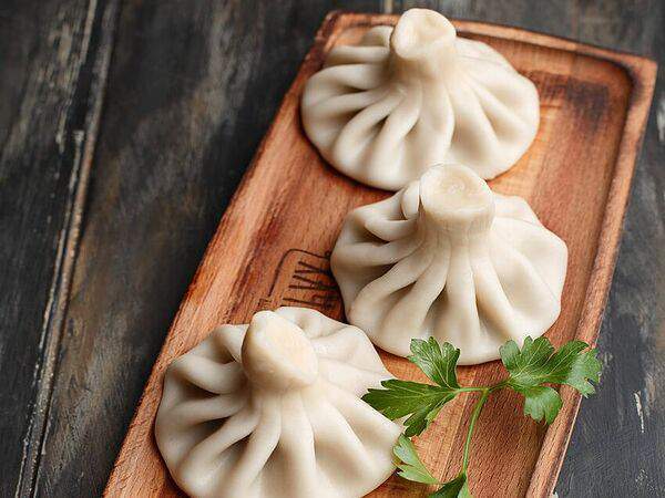 Хачапурия - Хинкали с картофелем и аджикой