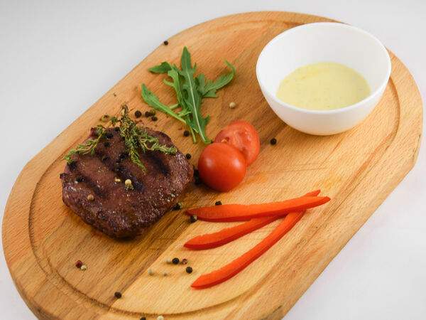 Chipollino - Стейк классический из говяжьей вырезки