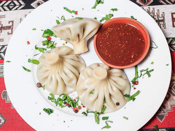 Megobari - Хинкали с бараниной