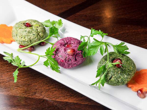 Тонэ - Пхалеули с орехами