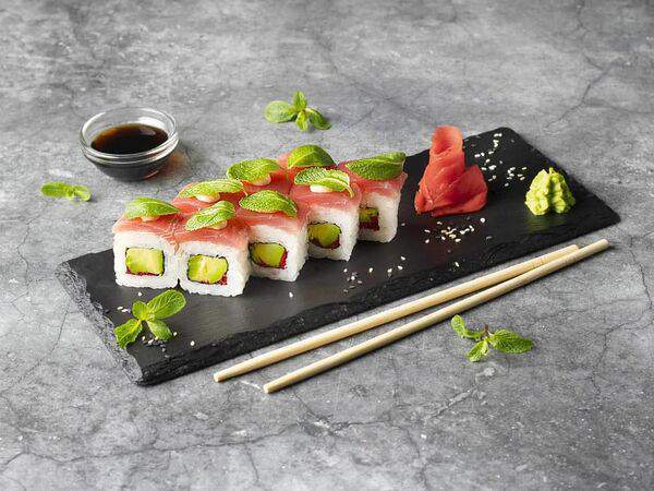 Rave Resort - Эмико