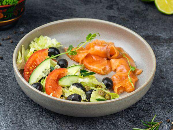 Щепка - Салат Семужный с каперсами и маслинами