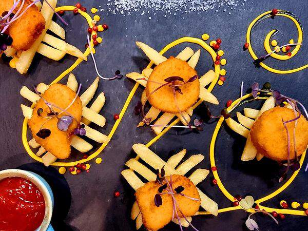 Toplivo - Куриные наггетсы с картофелем фри