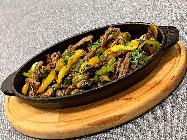 ВкусняША - Горячая ВкусняША с говядиной