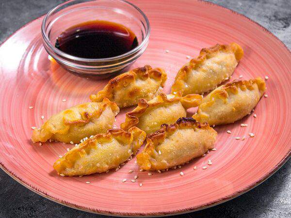 Грандъ буфетъ - Пельмени из лосося