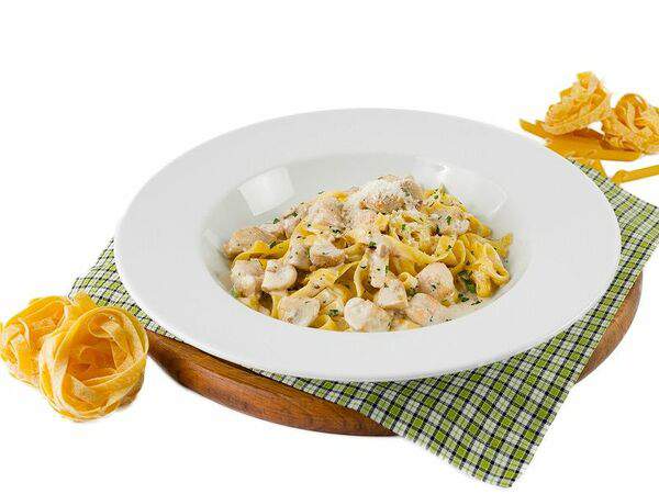 Mamma Mia - Паста альфредо