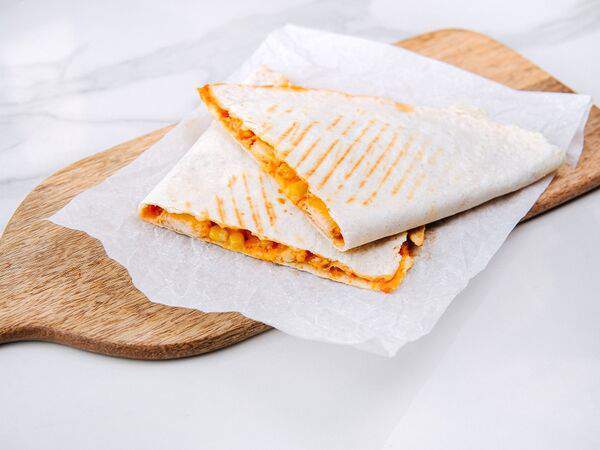 Воронка кофе и вино - Большая кесадилья