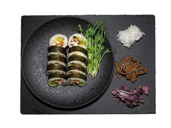 Монстры вкуса - Кимбап с курицей и маринованными овощами