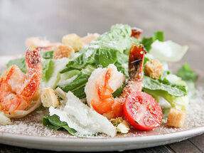 Pomidoroff - Салат Цезарь с креветками