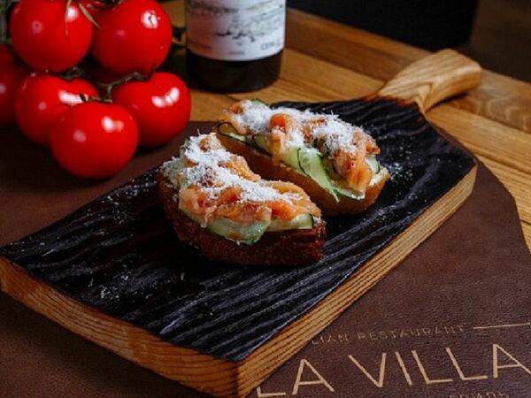 La villa - Брускетта с лососем