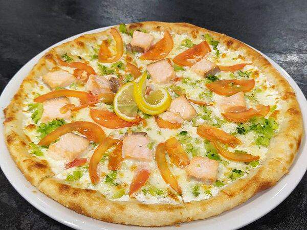 Чиполетти - Пицца с семгой и брокколи