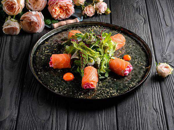 Капитал - Рулеты из лосося