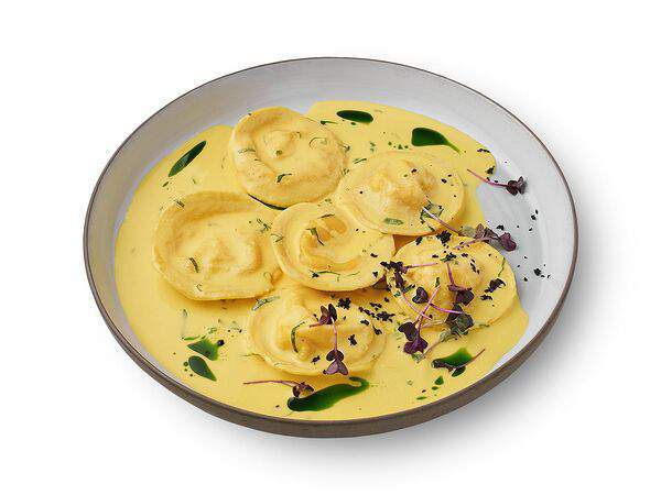 Portofino - Равиоли с тыквой, кремом из пармезана и трюфелем