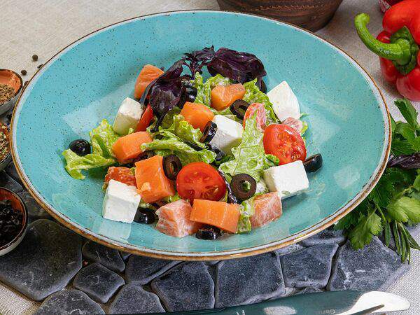 Грузина Мама - Греческий с лососем