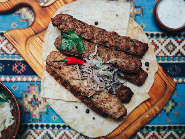 Кинза - Люля-кебаб по-армянски (свинина и телятина)