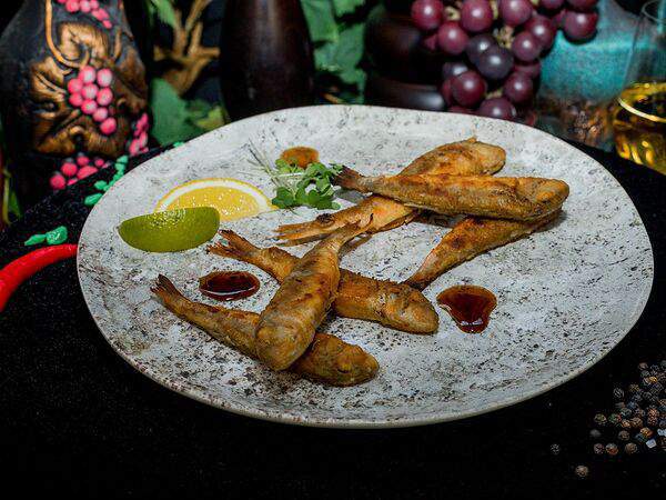 На дровах - Барабулька жаренная