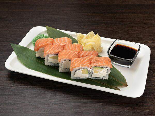 Дубай - Ролл Филадельфия с авокадо