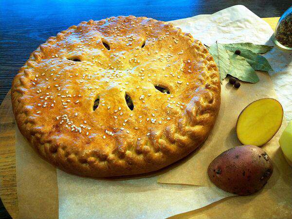 Домашняя пекарня - Пирог со свининой и картофелем